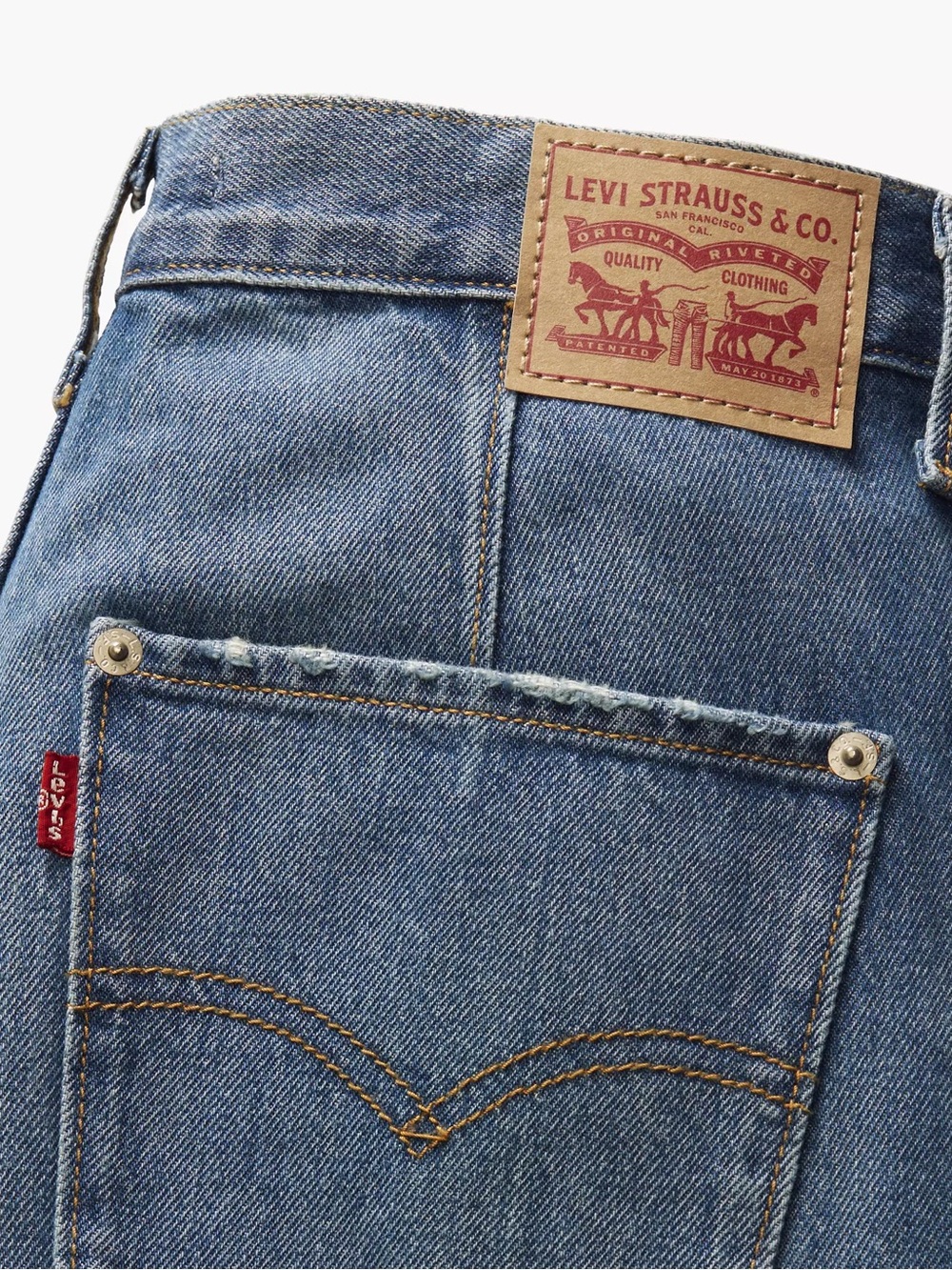 Levi's Women's baggy 94’Jeans in Classic Blue - Picture 3 of 5